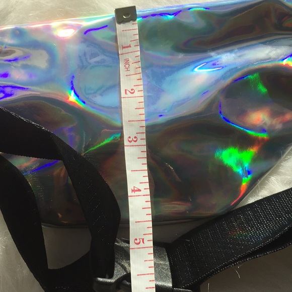 Silver Holographic Fanny Pack - Picture 5 of 5